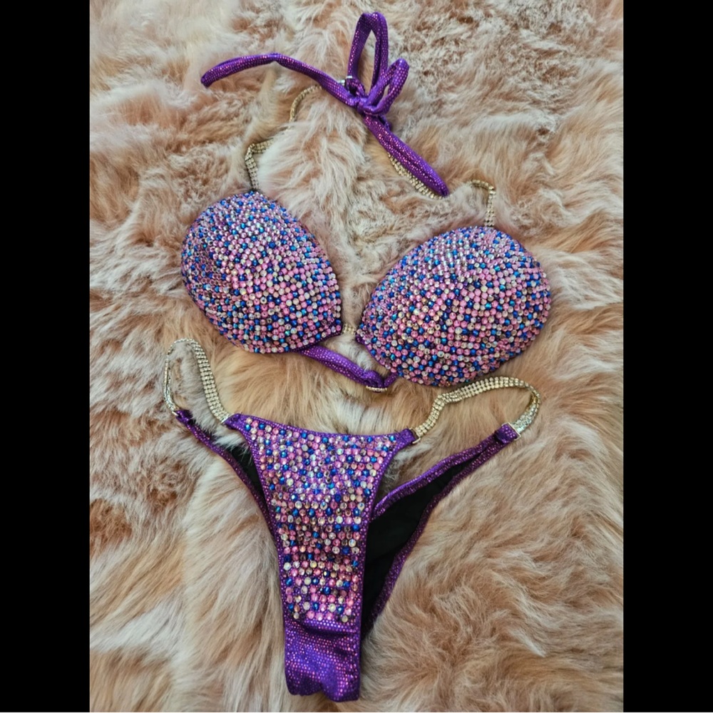 Bikini Mama: Bodybuilding Competition Bikini Suit
